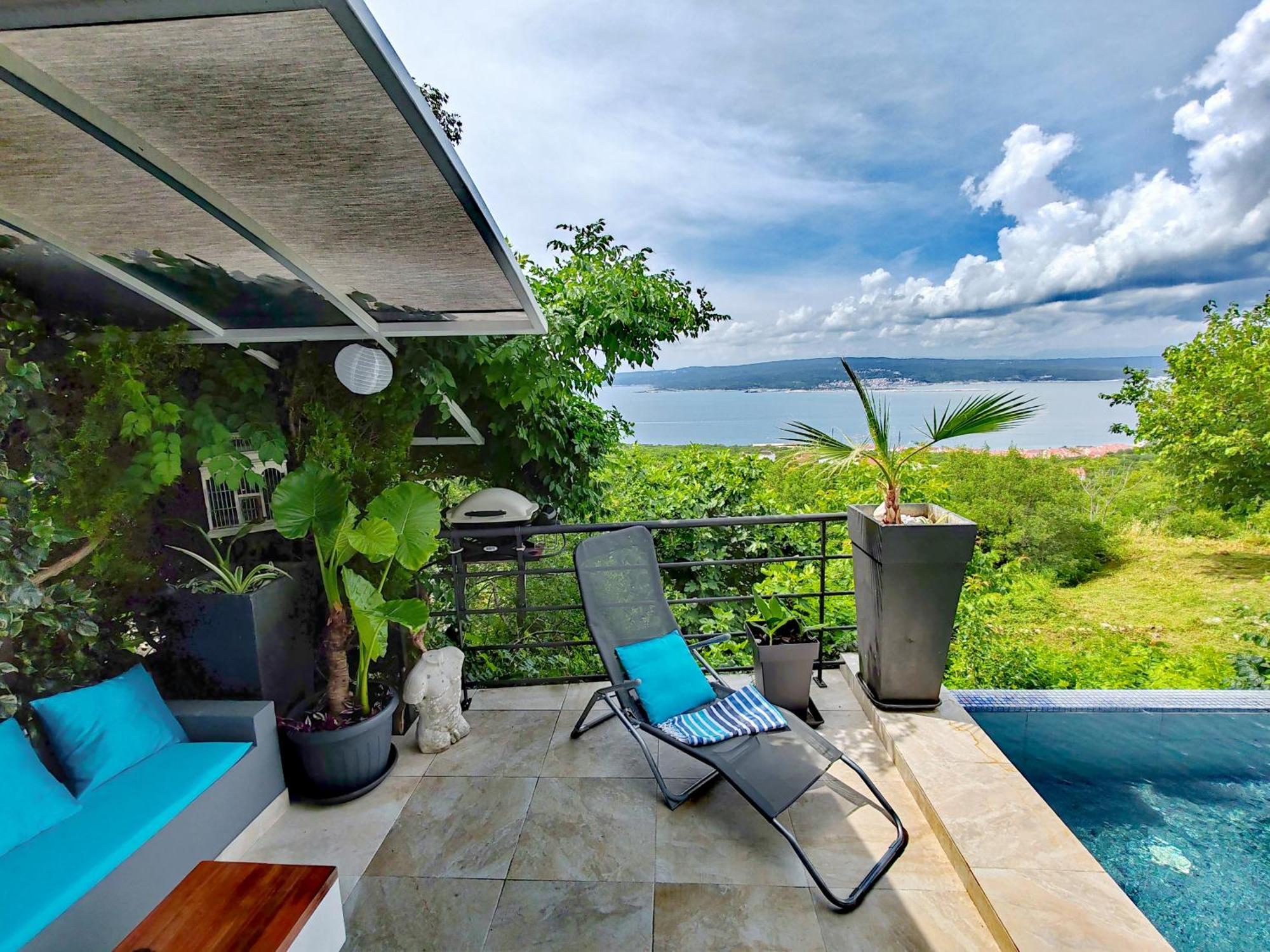 Art Gallery House With A Small Relaxing Pool Crikvenica Exterior foto